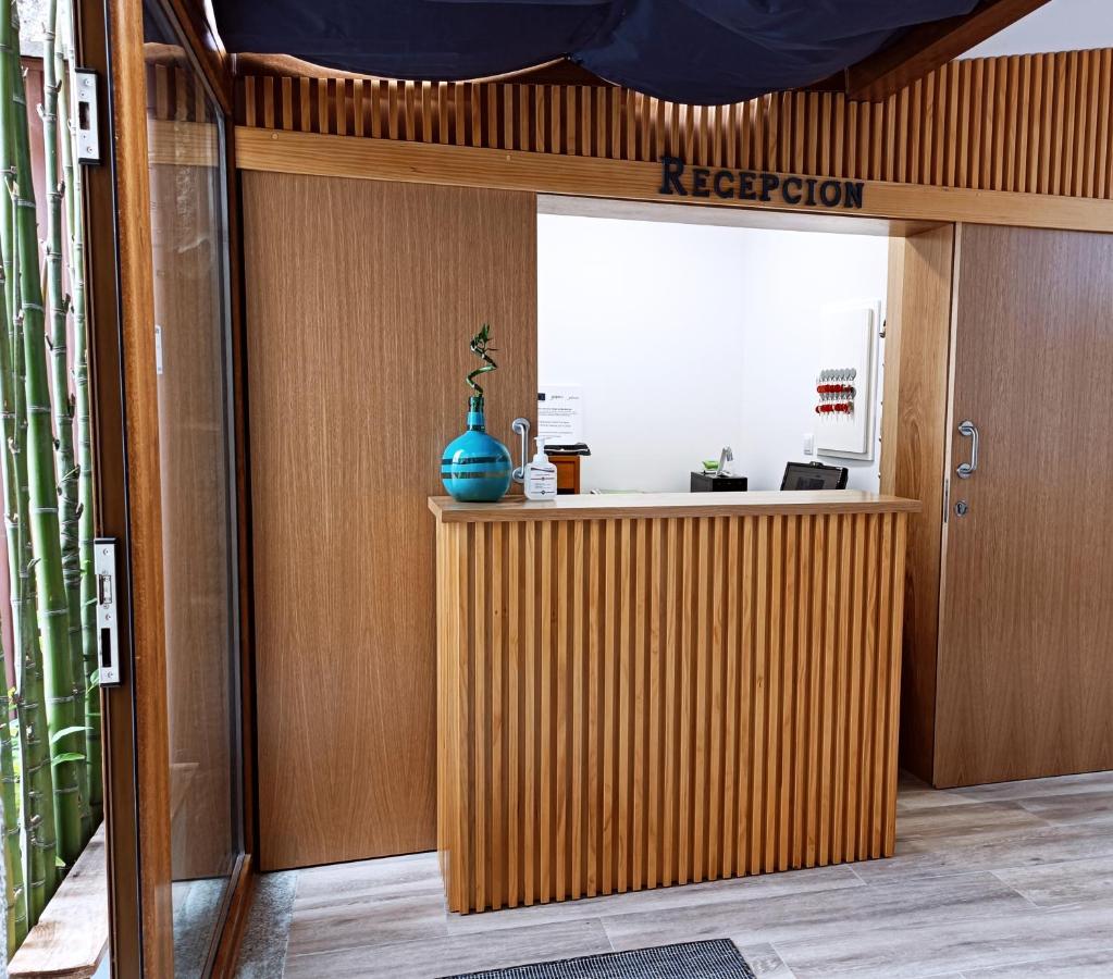 Albergue Hostel Nuestra Senora Del Camino 쿰바로 외부 사진