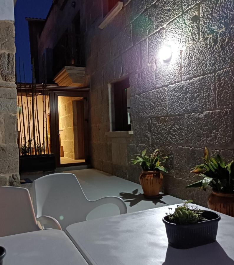 Albergue Hostel Nuestra Senora Del Camino 쿰바로 외부 사진