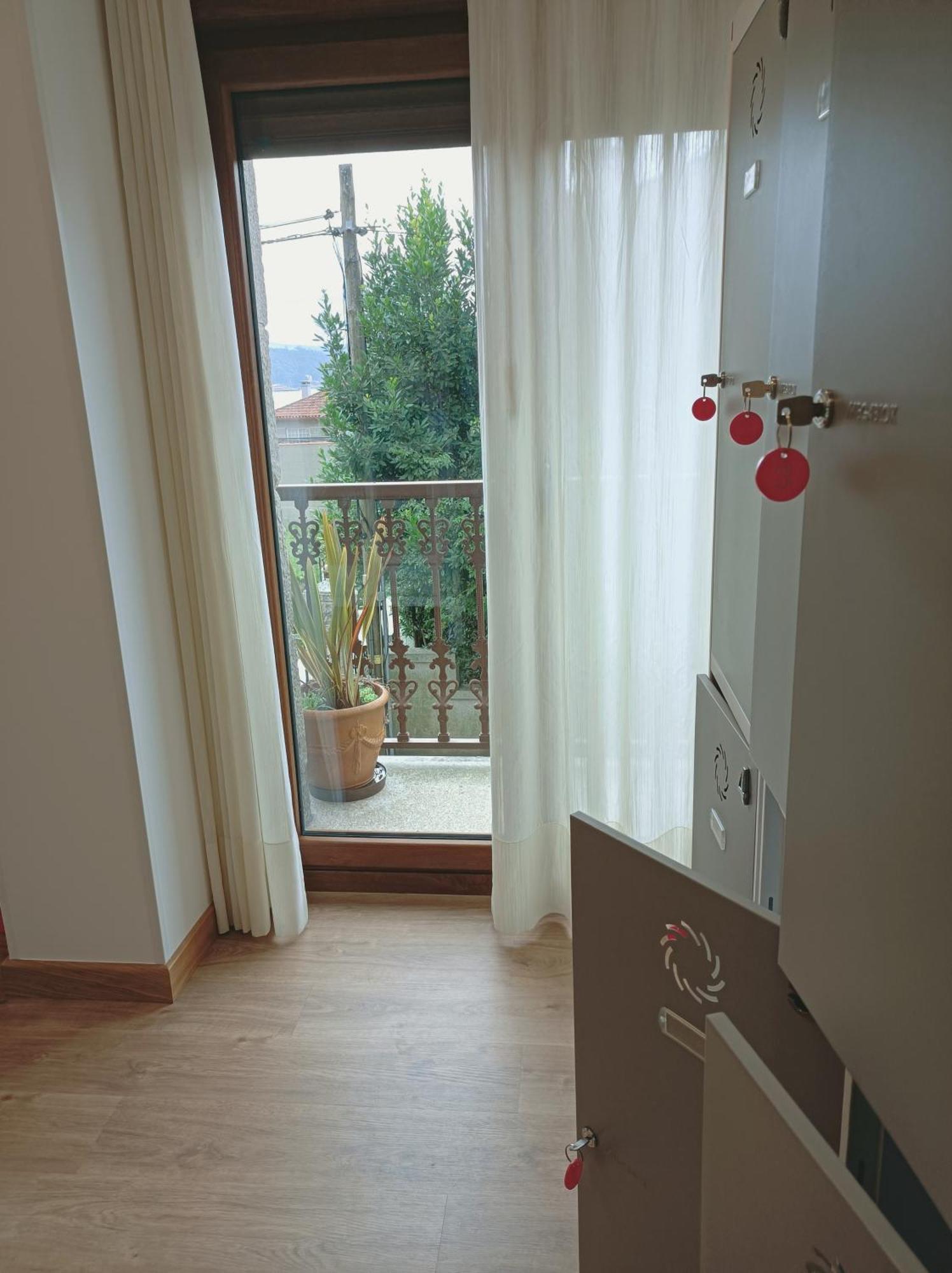 Albergue Hostel Nuestra Senora Del Camino 쿰바로 외부 사진
